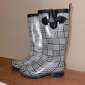 Rain boots